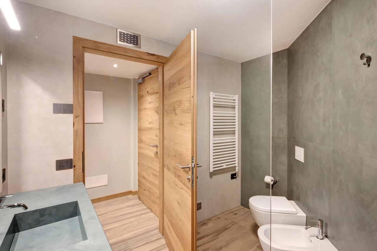 Snow Mountain Planet Suite House Livigno Bagian luar foto