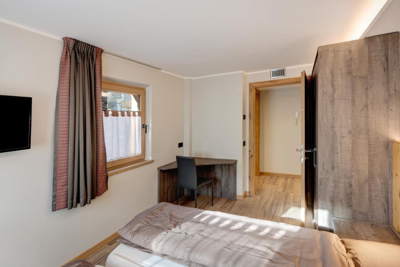 Snow Mountain Planet Suite House Livigno Bagian luar foto
