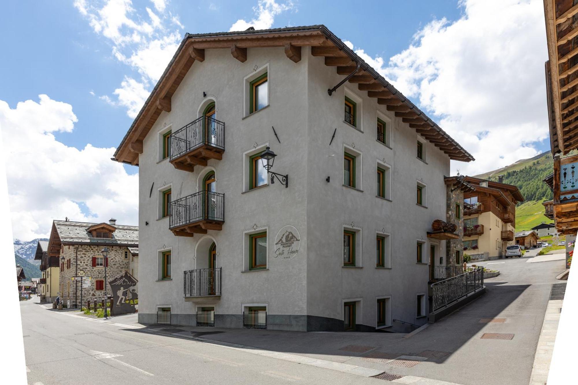 Snow Mountain Planet Suite House Livigno Bagian luar foto